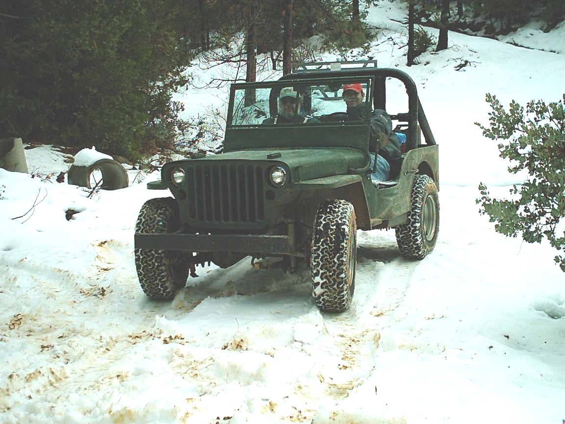 quel style de voiture Dad%20&%20Daryl%20snow%20on%203rd%20jeep%20tripadjusted-2.%20jpg